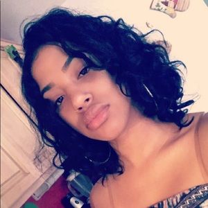 Meet your Posher, Yocasta